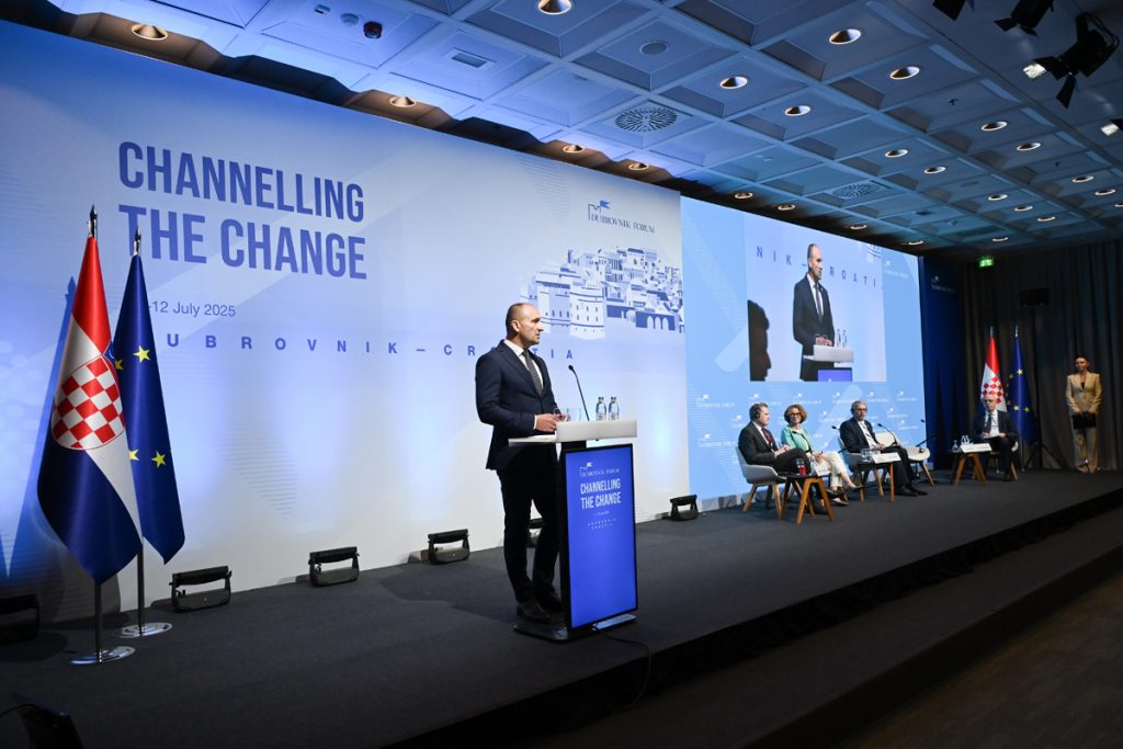 Slika https://www.morh.hr/wp-content/uploads/2025/07/2025-07-12-dubrovnik-forum-1024x683.jpg