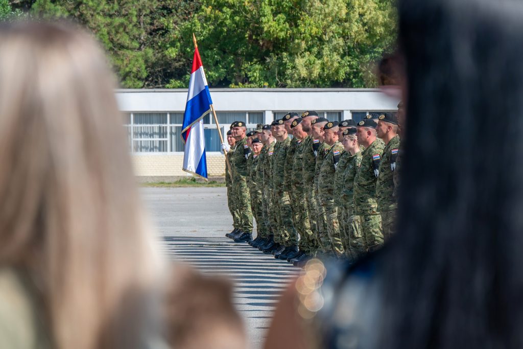 Slika https://www.morh.hr/wp-content/uploads/2025/08/2025-08-12-ispracaj-7hrvcon-u-madarsku-1024x683.jpg