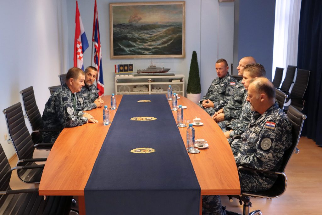 Slika https://www.morh.hr/wp-content/uploads/2025/08/2025-08-25-hrm-ronitelji-1024x683.jpg