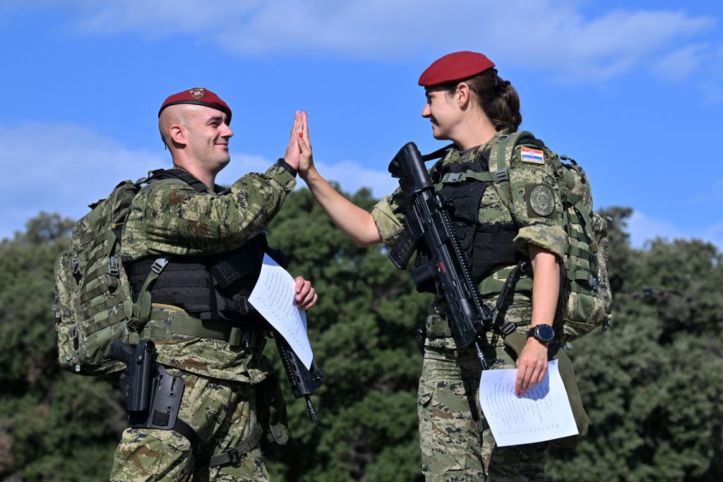 Slika https://www.morh.hr/wp-content/uploads/2025/09/2025-09-12-pzb-najspremniji-pripadnik-1024x683.jpg