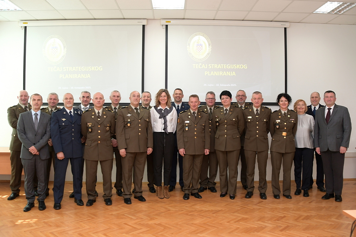 Slika https://www.morh.hr/wp-content/uploads/2025/10/2025-10-10-hvu-tecaj-strategijskog-planiranja.jpg