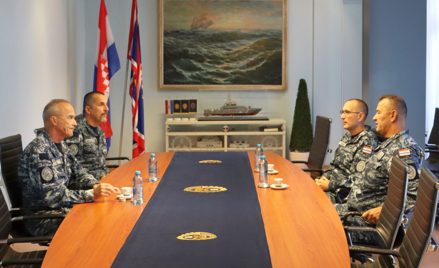 Slika https://www.morh.hr/wp-content/uploads/2025/10/2025-10-25-eu-navfor-med-inri-1472x900.jpg