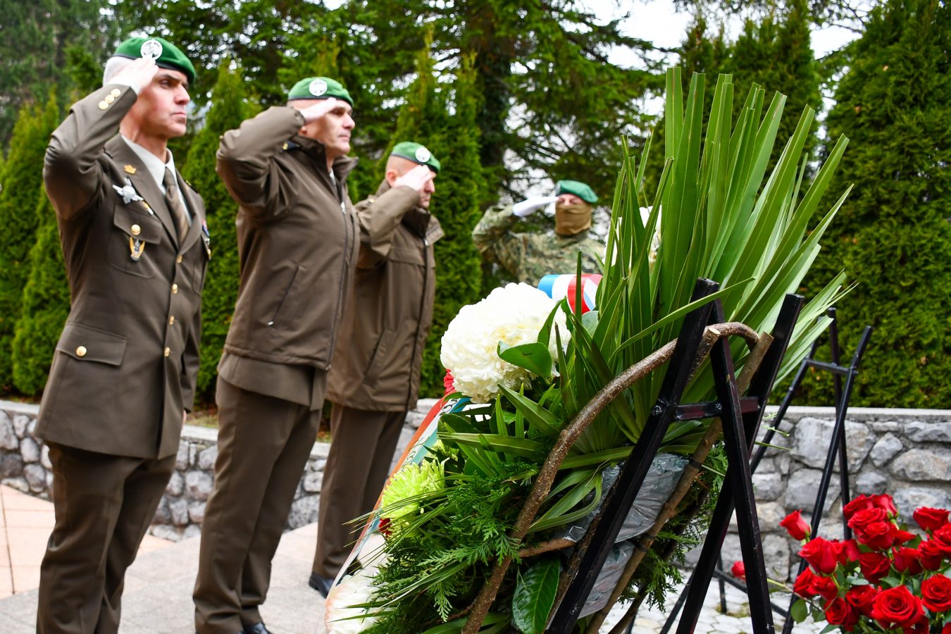 Slika https://www.morh.hr/wp-content/uploads/2025/11/2025-11-11-zss-dan-kapelanije-1350x900.jpg