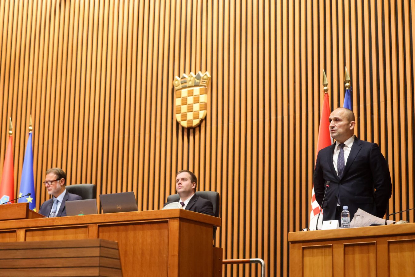 Slika https://www.morh.hr/wp-content/uploads/2025/11/2025-11-12-saborski-aktualac--1350x900.jpg