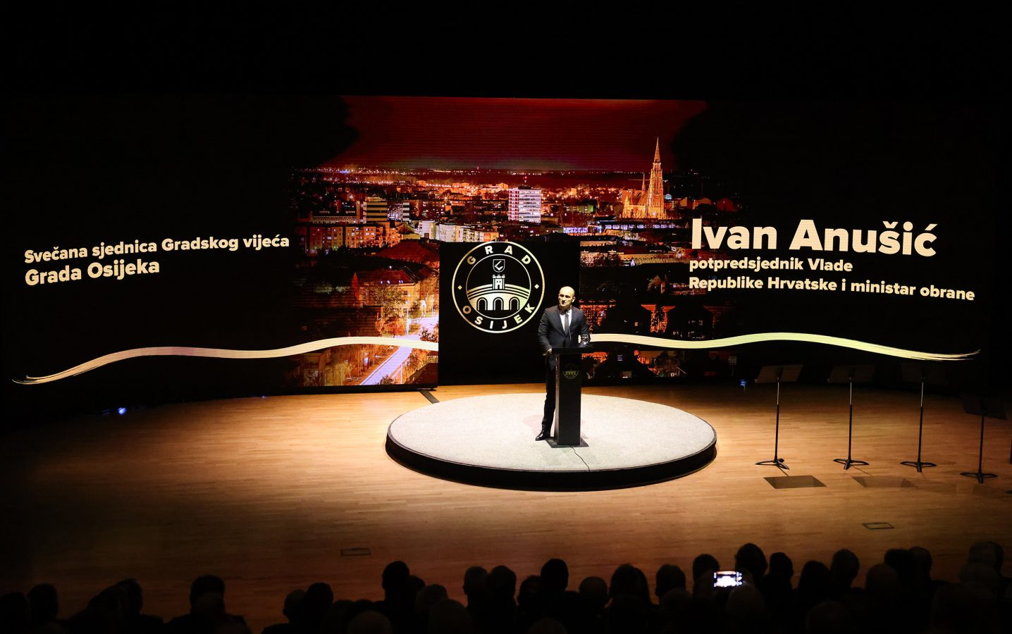 Slika https://www.morh.hr/wp-content/uploads/2025/12/2025-12-02-dan-grada-osijek-1436x900.jpg