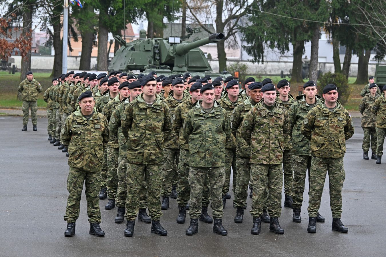 Slika https://www.morh.hr/wp-content/uploads/2025/12/2025-12-04-dan-topnika-1350x900.jpg