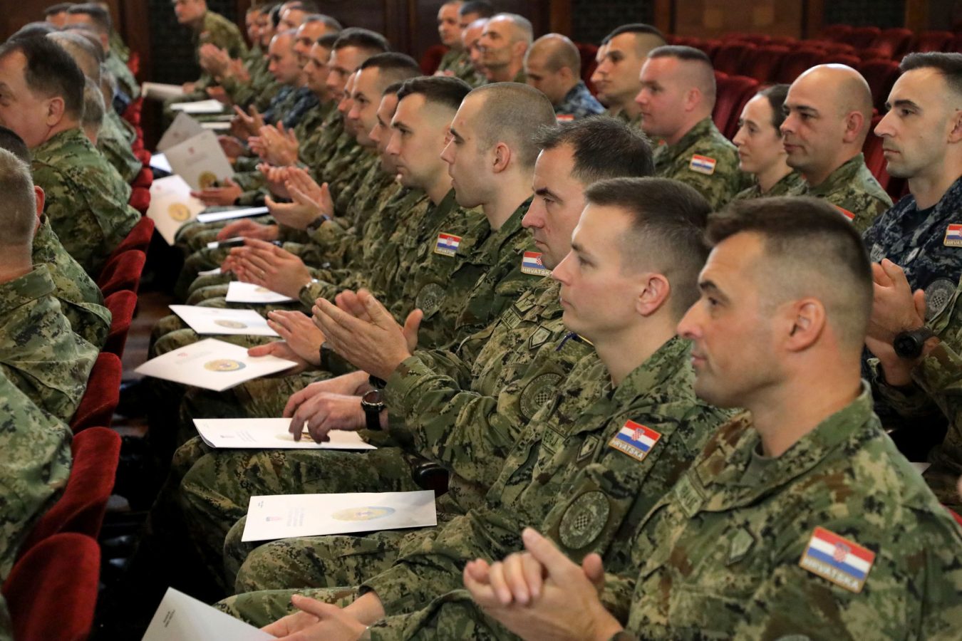 Slika https://www.morh.hr/wp-content/uploads/2025/12/2025-12-05-cinovi-1350x900.jpg