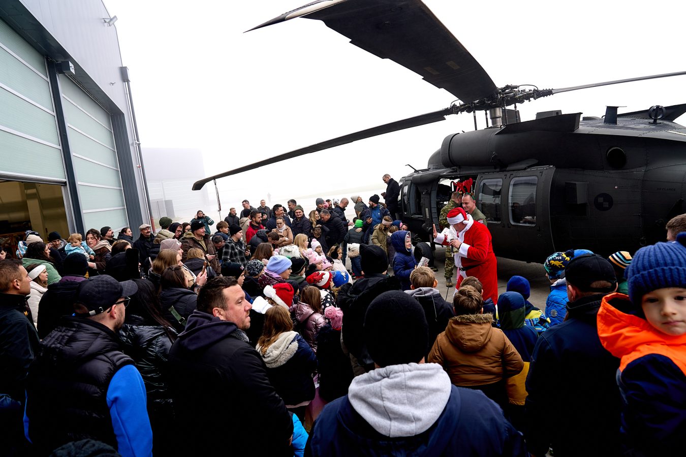 Slika https://www.morh.hr/wp-content/uploads/2025/12/2025-12-14-lucko-bozicnjak4-1350x900.jpg