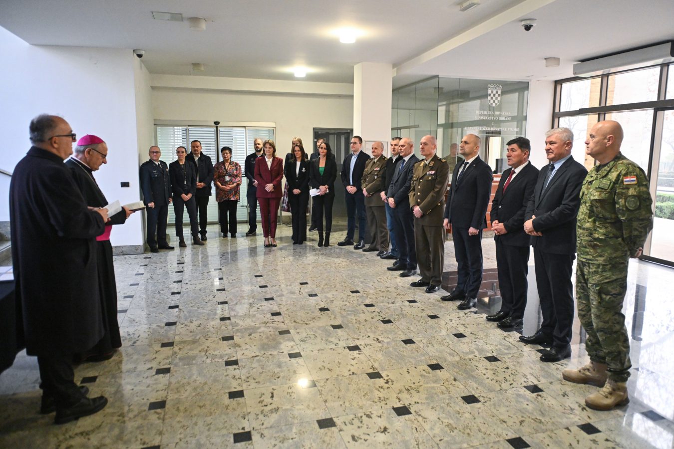 Slika https://www.morh.hr/wp-content/uploads/2025/12/2025-12-18-blagoslov-morh-1350x900.jpg