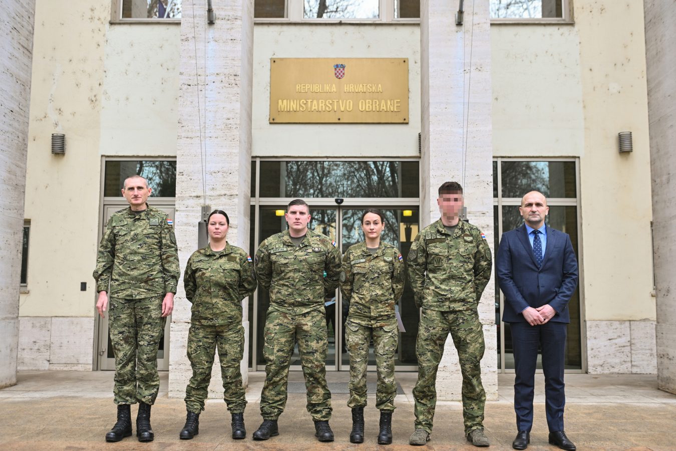 Slika https://www.morh.hr/wp-content/uploads/2026/01/2026-01-29-pohvale-vojnicima-1350x900.jpg