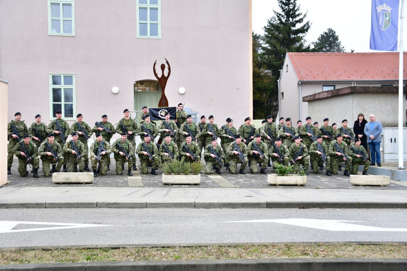 Slika https://www.morh.hr/wp-content/uploads/2026/01/2026-01-30-posjet-kulturno-povijesnom-centru-sisacko-moslavacke-zupanije-1351x900.jpg