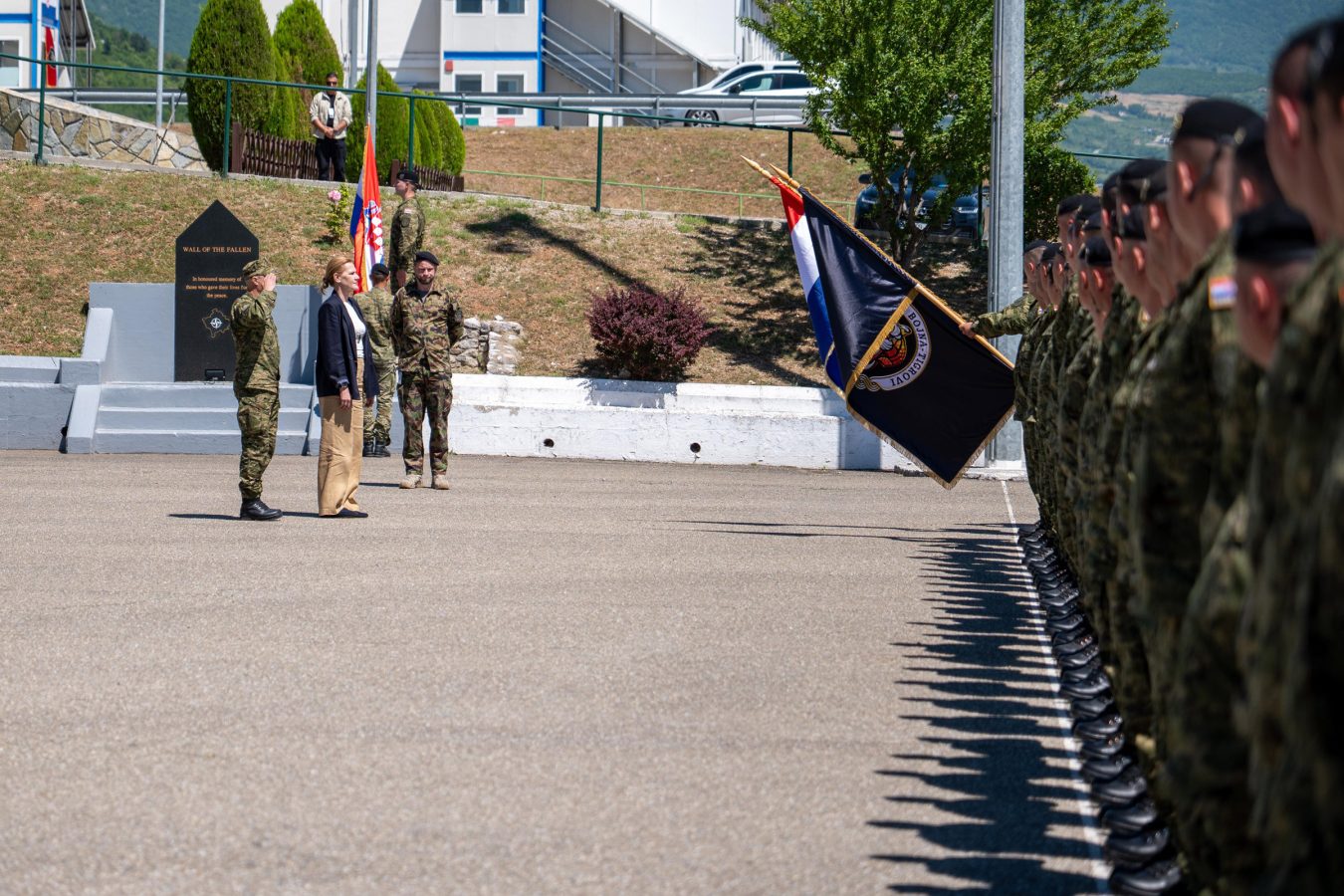 Slika https://www.morh.hr/wp-content/uploads/2026/06/2026-06-03-kfor-dan-drzavnosti-1350x900.jpg