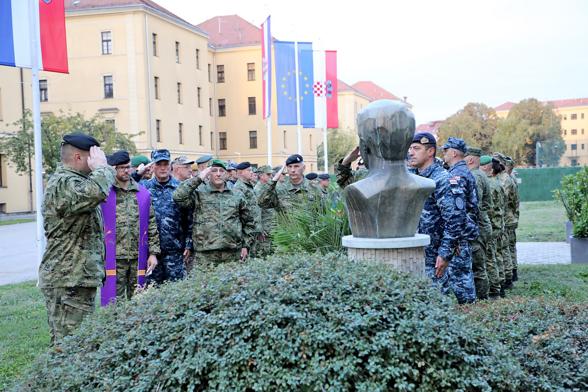 Slika https://www.morh.hr/wp-content/uploads/2026/10/2026-10-14-obljetnica-b-zadro.jpg