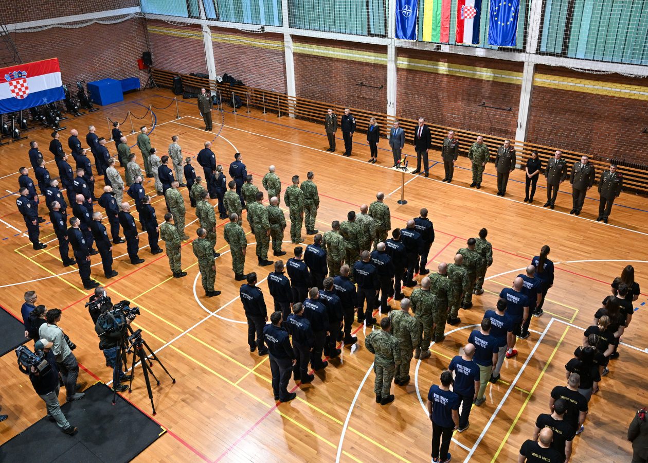 Slika https://www.morh.hr/wp-content/uploads/2026/10/2066-10-25-viribus-unitis-1260x900.jpg